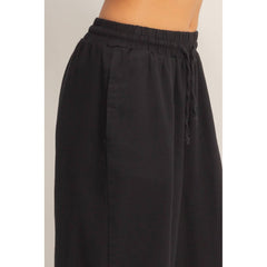 Elastic Waistband Shorts