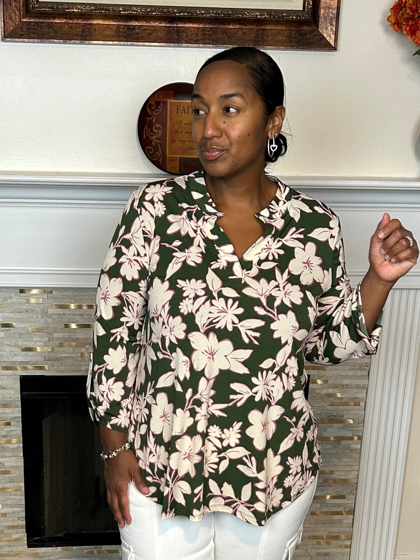Lizzy Floral Travel Top – Olive & Blush