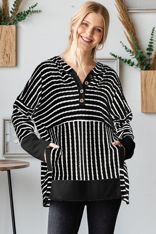 LONG SLEEVE STRIPE AND SOLID CONTRAST HOOIDE TOP