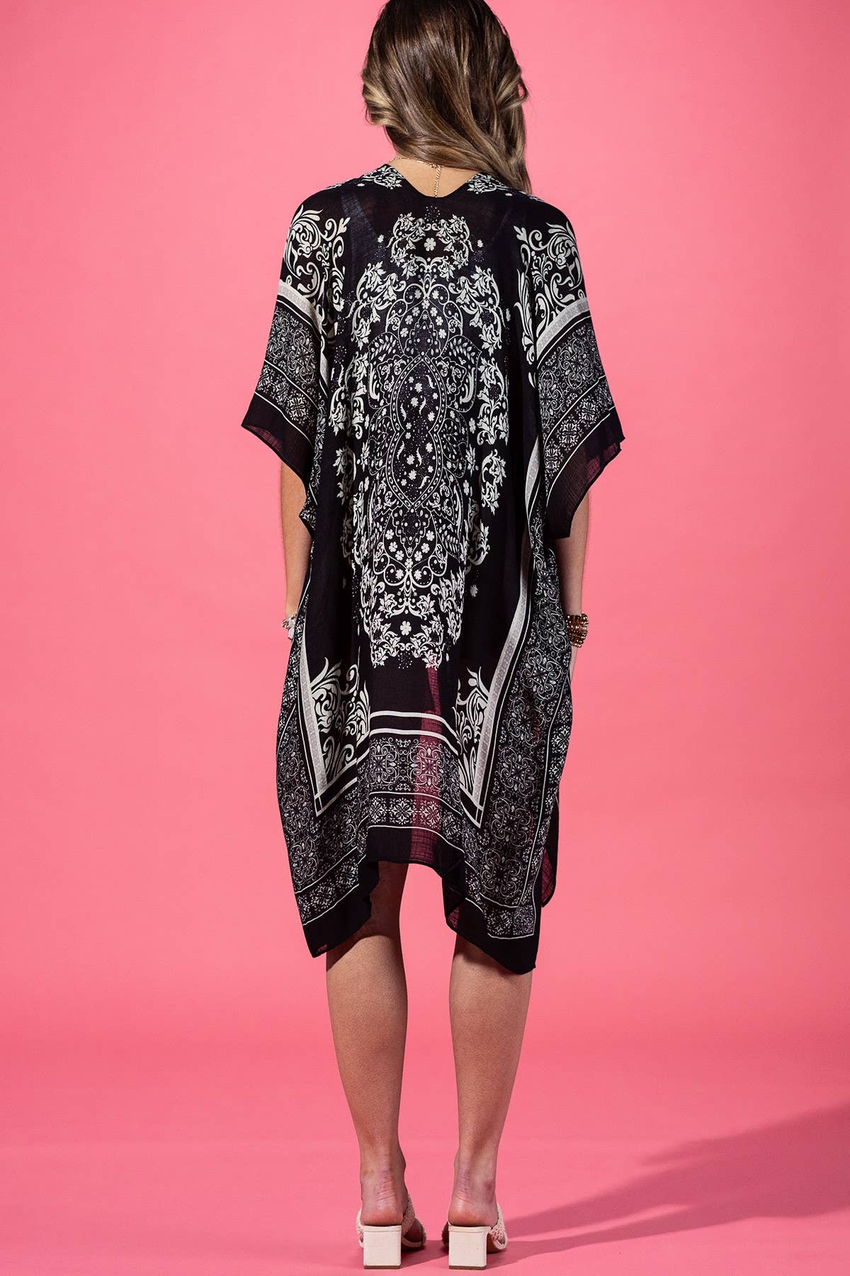 Noir Damask Viscose Kimono