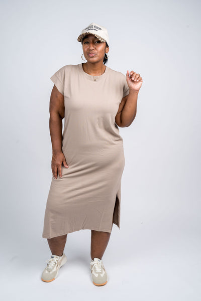 Round Neck Short Sleeve Midi Dress