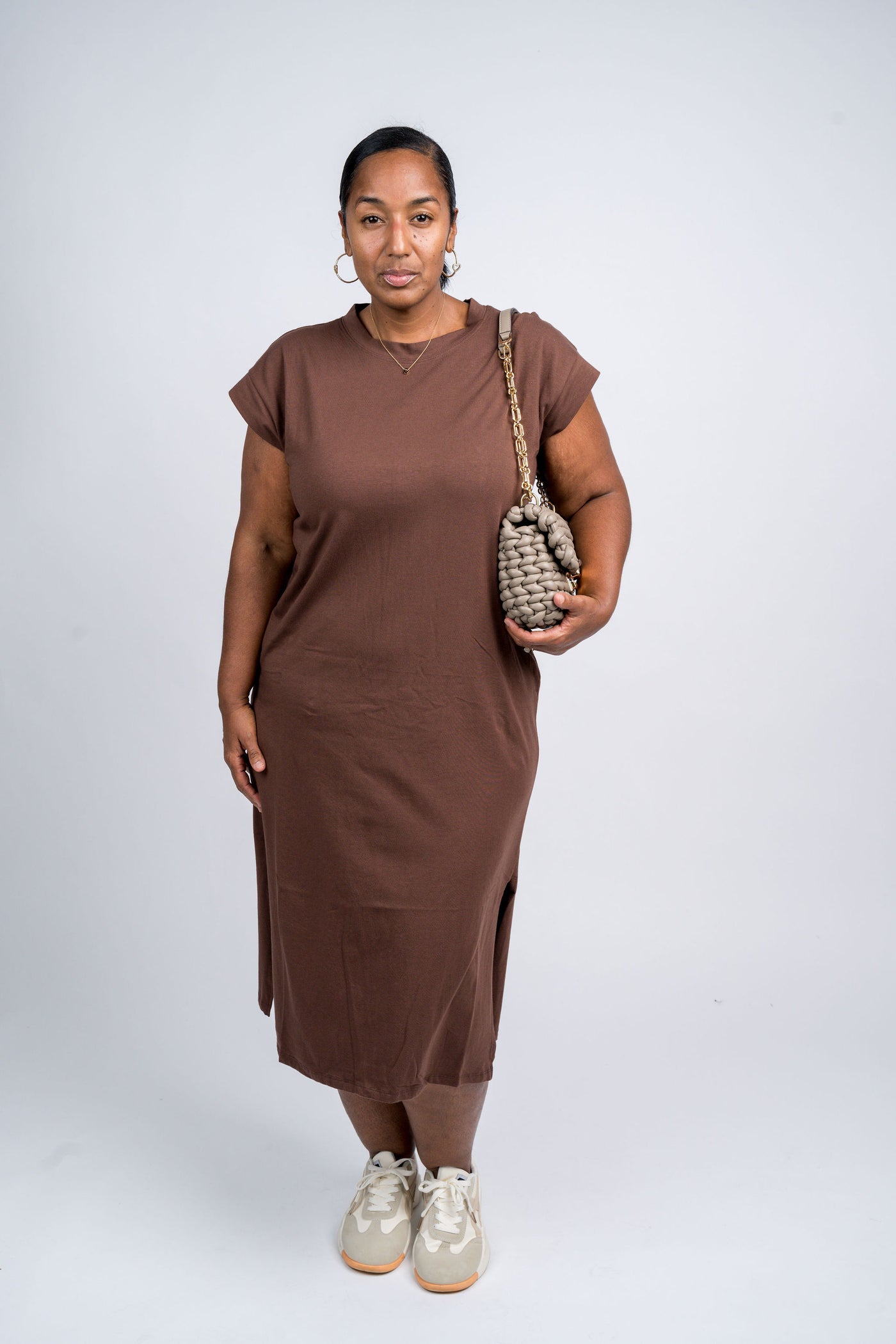 Round Neck Short Sleeve Midi Dress