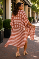 Flamingo Linear Horizon Kimono (SKU C1A148-2)