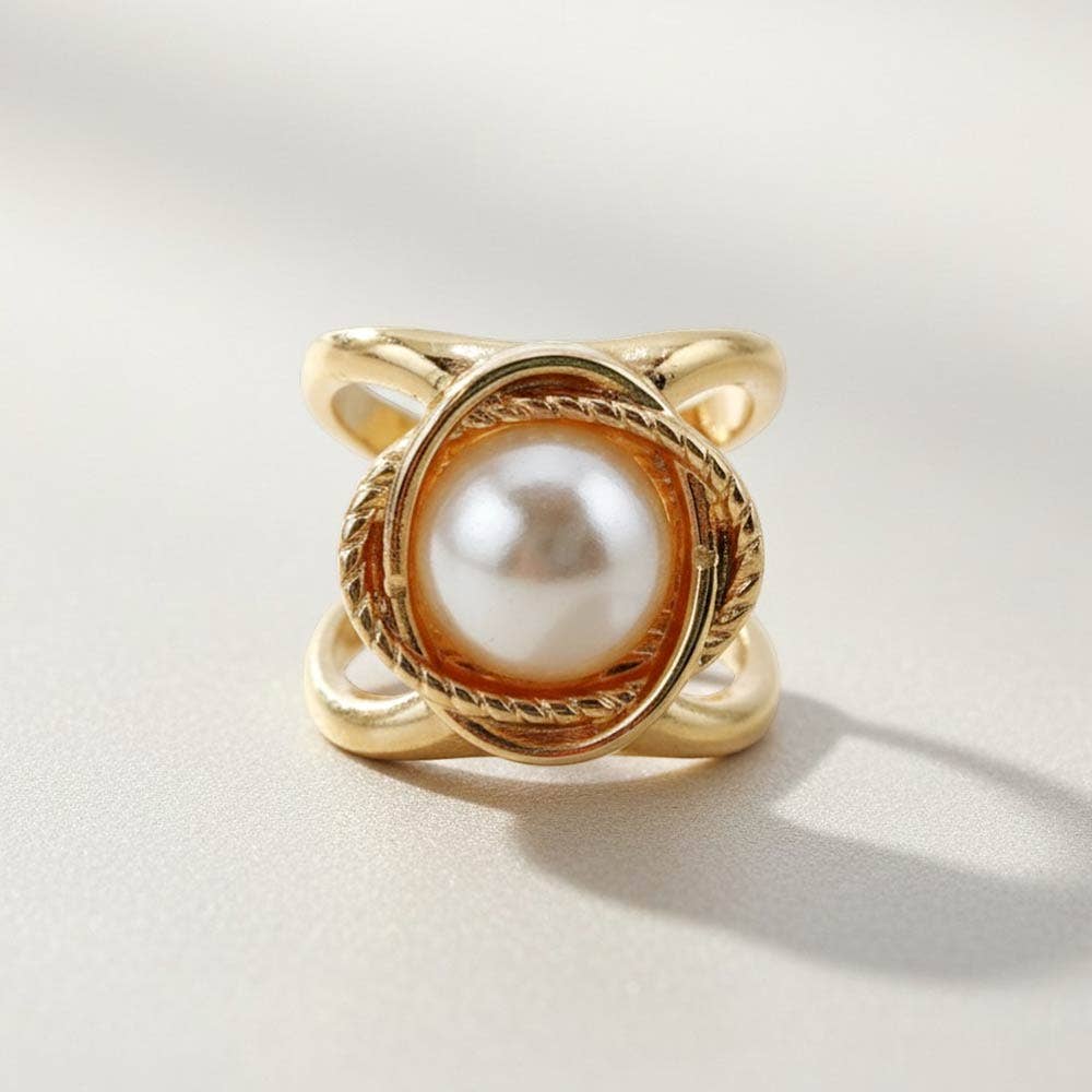 Pearl Elegance Scarf Ring
